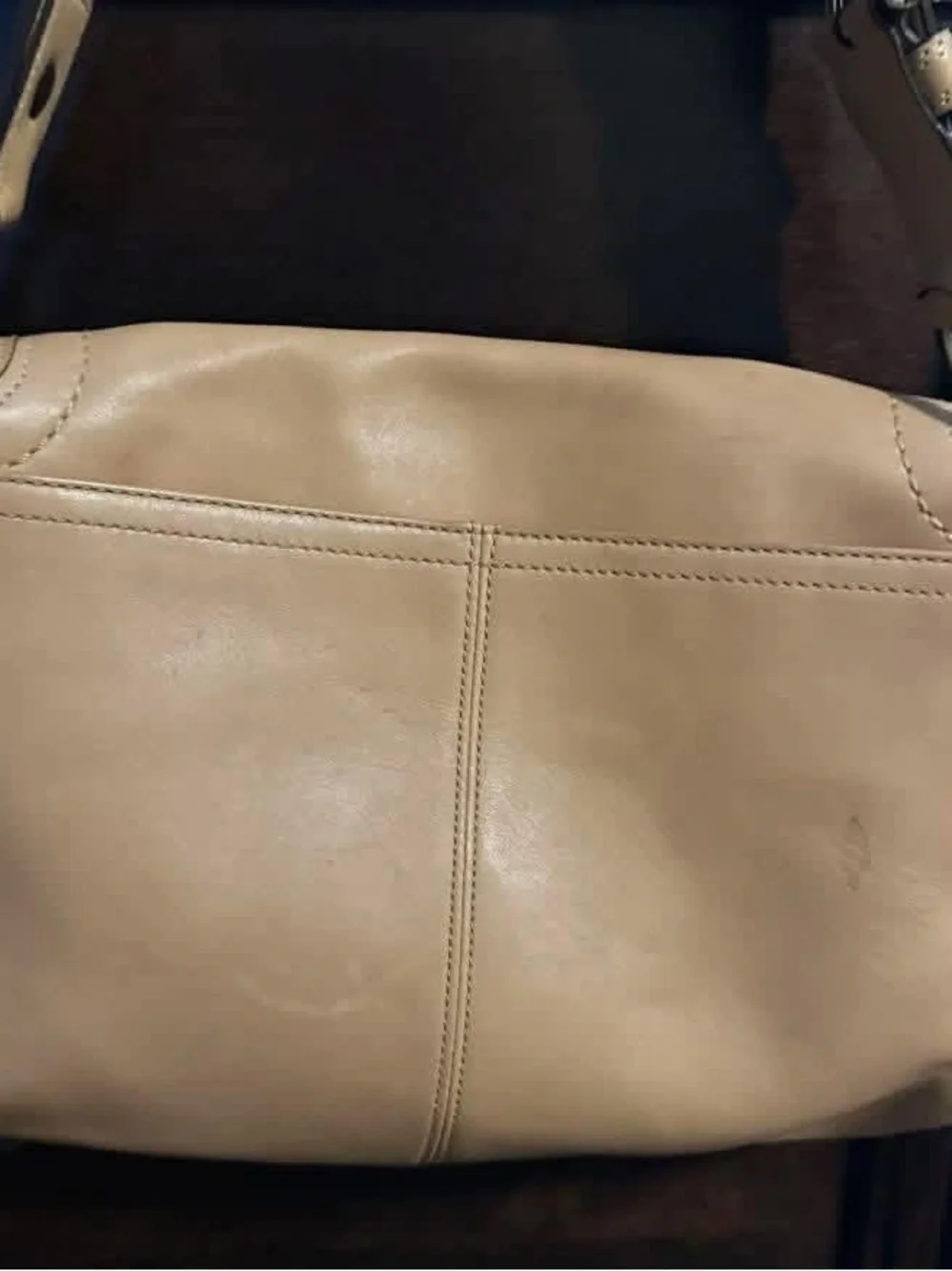 Leather Shoulder Bag in Tan - Classic Women's Handbag - Picture 2 of 3